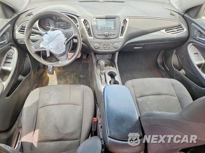 Zdjęcie 8 z 12 samochodu: 2017 CHEVROLET MALIBU LS VIN:1G1ZB5ST8HF187625 - miniatura