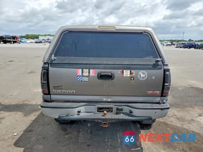 Zdjęcie 6 z 12 samochodu: 2007 GMC NEW SIERRA C1500 CLASSIC VIN:2GTEC13VX71178538 - miniatura