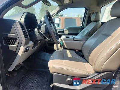 Zdjęcie 7 z 12 samochodu: 2020 FORD F450 SUPER DUTY VIN:1FDUF4GNXLDA09449 - miniatura