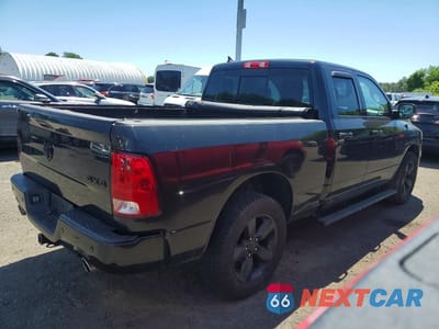 Trzecie zdjęcie samochodu z tyłu: 2018 RAM 1500 SLT VIN:1C6RR7GT5JS138975 - miniatura