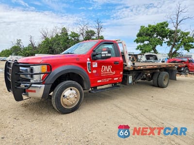 Drugie zdjęcie samochodu z przodu: 2017 FORD F550 SUPER DUTY VIN:1FDUF5GY0HED72599 - miniatura