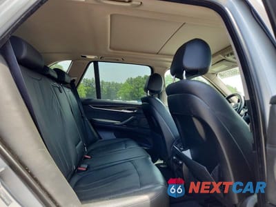 Zdjęcie 11 z 13 samochodu: 2015 BMW X5 XDRIVE35I VIN:5UXKR0C58F0P18361 - miniatura