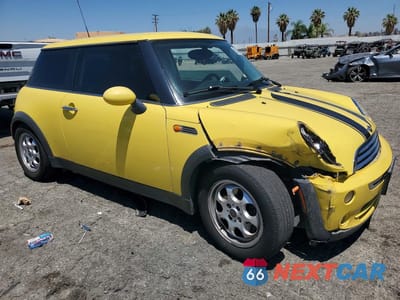 Czwarte zdjęcie samochodu z boku: 2005 MINI COOPER VIN:WMWRC33485TJ66798 - miniatura