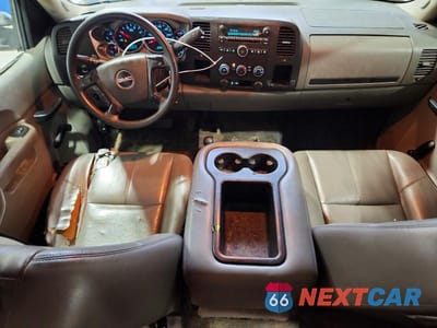 Zdjęcie 8 z 13 samochodu: 2012 GMC SIERRA K2500 HEAVY DUTY VIN:1GT12ZC83CF141120 - miniatura