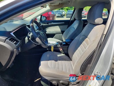 Zdjęcie 7 z 12 samochodu: 2016 FORD FUSION S VIN:3FA6P0G70GR323537 - miniatura