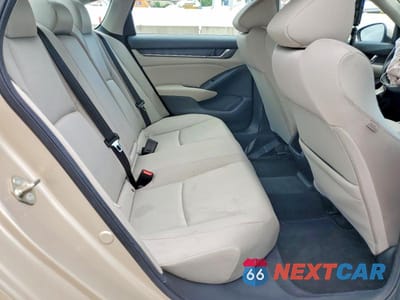 Zdjęcie 10 z 12 samochodu: 2019 HONDA ACCORD LX VIN:1HGCV1F17KA170942 - miniatura