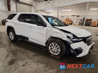 Czwarte zdjęcie samochodu z boku: 2024 CHEVROLET TRAVERSE LIMITED LS VIN:1GNETTKW8RJ139680 - miniatura