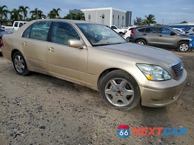 Czwarte zdjęcie samochodu z boku: 2004 LEXUS LS 430 VIN:JTHBN36F640142591 - miniatura