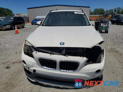 Piąte zdjęcie samochodu w środku: 2015 BMW X1 SDRIVE28I VIN:WBAVM1C53FVZ94420 - miniatura