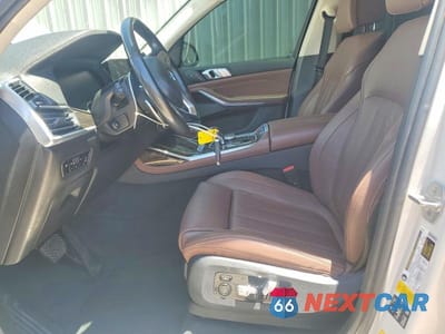Zdjęcie 7 z 13 samochodu: 2020 BMW X7 XDRIVE40I VIN:5UXCW2C02L9A01929 - miniatura