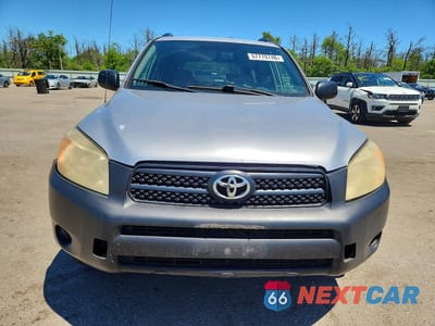 Piąte zdjęcie samochodu w środku: 2008 TOYOTA RAV 4 VIN:JTMBD35V685204562 - miniatura