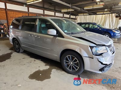 Czwarte zdjęcie samochodu z boku: 2017 DODGE GRAND CARAVAN GT VIN:2C4RDGEG3HR791331 - miniatura