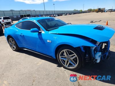 Czwarte zdjęcie samochodu z boku: 2024 FORD MUSTANG GT VIN:1FA6P8CF1R5409862 - miniatura