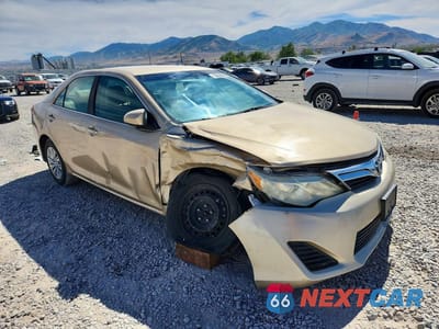 Czwarte zdjęcie samochodu z boku: 2012 TOYOTA CAMRY LE VIN:4T1BF1FK6CU020980 - miniatura