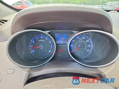 Zdjęcie 9 z 12 samochodu: 2015 HYUNDAI TUCSON SE VIN:KM8JUCAG6FU079290 - miniatura