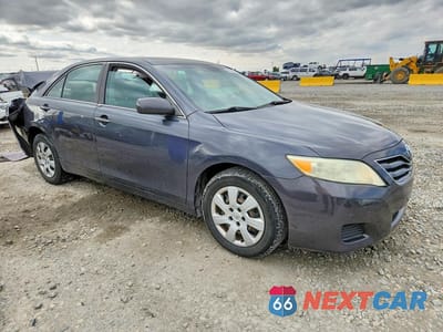 Czwarte zdjęcie samochodu z boku: 2010 TOYOTA CAMRY LE VIN:4T1BF3EK8AU093326 - miniatura
