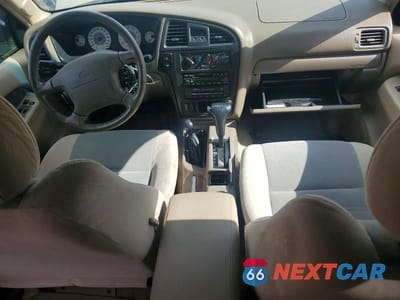 Zdjęcie 8 z 12 samochodu: 2001 NISSAN PATHFINDER SE VIN:JN8DR09Y51W610382 - miniatura