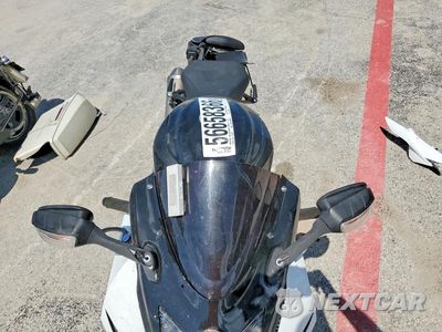 Piąte zdjęcie samochodu w środku: 2017 SUZUKI GSX-R600 VIN:JS1GN7FA5H2100162 - miniatura