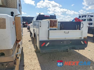 Drugie zdjęcie samochodu z przodu: 2017 CHEVROLET SILVERADO K3500 VIN:1GB2KYEG9HZ305564 - miniatura