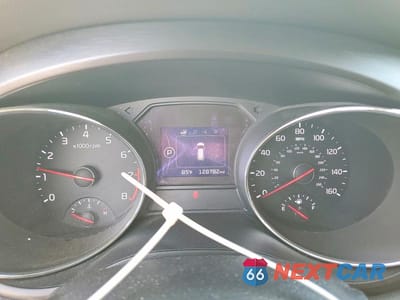 Zdjęcie 9 z 13 samochodu: 2016 KIA SEDONA LX VIN:KNDMB5C15G6217239 - miniatura