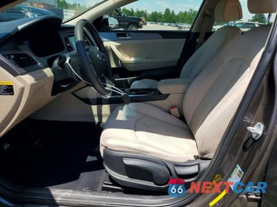 Zdjęcie 7 z 12 samochodu: 2016 HYUNDAI SONATA SE VIN:5NPE24AF1GH380697 - miniatura