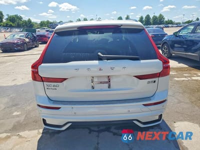 Zdjęcie 6 z 13 samochodu: 2024 VOLVO XC60 PLUS VIN:YV4L12RL8R1917663 - miniatura