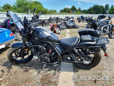 Trzecie zdjęcie samochodu z tyłu: 2025 HONDA CMX1100 D VIN:JH2SC8782SK000302 - miniatura
