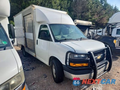 Czwarte zdjęcie samochodu z boku: 2019 CHEVROLET EXPRESS DELIVERY TRUCK VIN:1GB0GRFP4K1183103 - miniatura