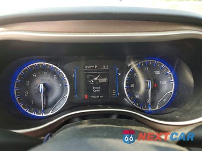 Zdjęcie 9 z 13 samochodu: 2017 CHRYSLER PACIFICA TOURING VIN:2C4RC1DG9HR702900 - miniatura