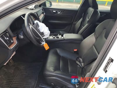 Zdjęcie 7 z 12 samochodu: 2022 VOLVO S60 T8 RECHARGE R-DESIGN EXPRESSIO VIN:7JRBR0FZ1NG174518 - miniatura