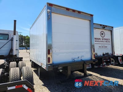 Drugie zdjęcie samochodu z przodu: 2014 ISUZU NPR REFRIGERATED BOX TRUCK VIN:JALC4W162E7003051 - miniatura