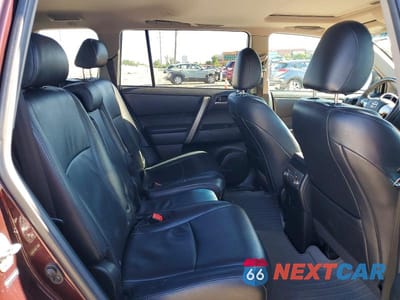 Zdjęcie 11 z 14 samochodu: 2013 TOYOTA HIGHLANDER SE VIN:5TDBK3EH2DS260969 - miniatura