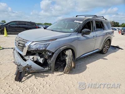2025 NISSAN PATHFINDER PLATINUM 5N1DR3DG5SC295223 - główne zdjęcie licytacji z USA - miniatura