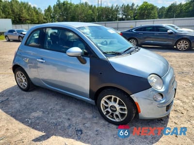 Czwarte zdjęcie samochodu z boku: 2015 FIAT 500 POP VIN:3C3CFFAR3FT667348 - miniatura