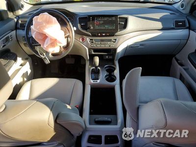 Zdjęcie 8 z 14 samochodu: 2020 HONDA PILOT EXL VIN:5FNYF6H56LB067079 - miniatura