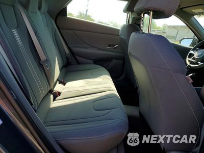 Zdjęcie 10 z 12 samochodu: 2023 HYUNDAI ELANTRA SEL VIN:KMHLM4AG6PU599909 - miniatura