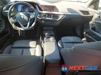 Zdjęcie 8 z 12 samochodu: 2024 BMW 228I VIN:WBA53AK01R7R12248 - miniatura