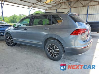 Drugie zdjęcie samochodu z przodu: 2021 VOLKSWAGEN TIGUAN SE VIN:3VV2B7AX6MM048422 - miniatura