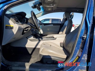 Zdjęcie 7 z 13 samochodu: 2015 HYUNDAI SONATA LIMITED VIN:5NPE34AF6FH105063 - miniatura