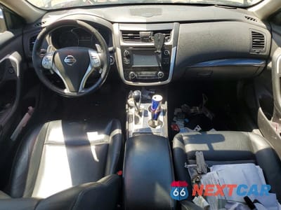 Zdjęcie 8 z 12 samochodu: 2018 NISSAN ALTIMA 2.5 SR VIN:1N4AL3APXJC206540 - miniatura