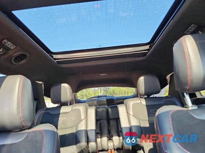 Zdjęcie 10 z 14 samochodu: 2025 FORD EXPLORER ST VIN:1FMWK8GC9SGC38017 - miniatura
