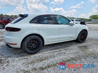 Trzecie zdjęcie samochodu z tyłu: 2018 PORSCHE MACAN GTS VIN:WP1AG2A5XJLB65008 - miniatura