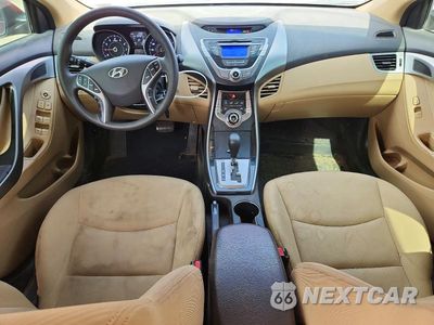 Zdjęcie 8 z 12 samochodu: 2013 HYUNDAI ELANTRA GLS VIN:5NPDH4AE9DH176324 - miniatura