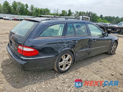 Trzecie zdjęcie samochodu z tyłu: 2004 MERCEDES-BENZ E 500 4MATIC VIN:WDBUH83J84X131962 - miniatura