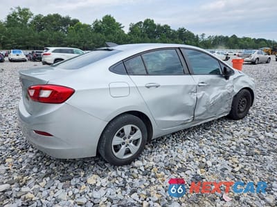 Trzecie zdjęcie samochodu z tyłu: 2018 CHEVROLET CRUZE LS VIN:1G1BC5SM8J7159315 - miniatura