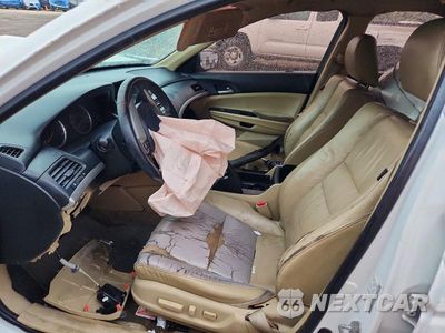 Zdjęcie 13 z 24 samochodu: 2011 HONDA ACCORD SE VIN:1HGCP2F64BA083074 - miniatura