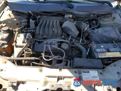 Zdjęcie 11 z 13 samochodu: 2001 MERCURY SABLE GS VIN:1MEFM50U41A608886 - miniatura