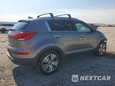 Trzecie zdjęcie samochodu z tyłu: 2016 KIA SPORTAGE EX VIN:KNDPC3AC2G7841917 - miniatura