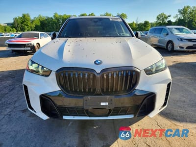 Piąte zdjęcie samochodu w środku: 2024 BMW X5 XDRIVE40I VIN:5UX23EU04R9S31966 - miniatura