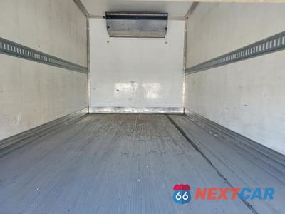 Zdjęcie 10 z 13 samochodu: 2020 ISUZU NQR REFRIGERATED BOX TRUCK VIN:JALE5W163L7901368 - miniatura